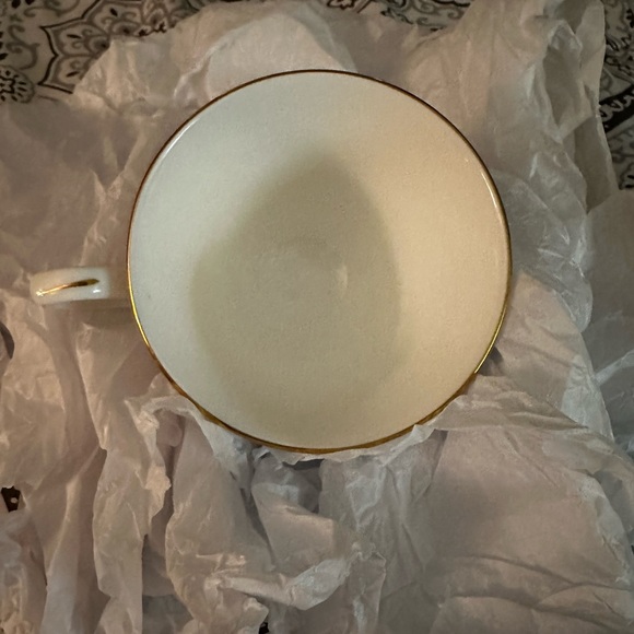 Strawberry Tea Cup - Picture 2 of 3